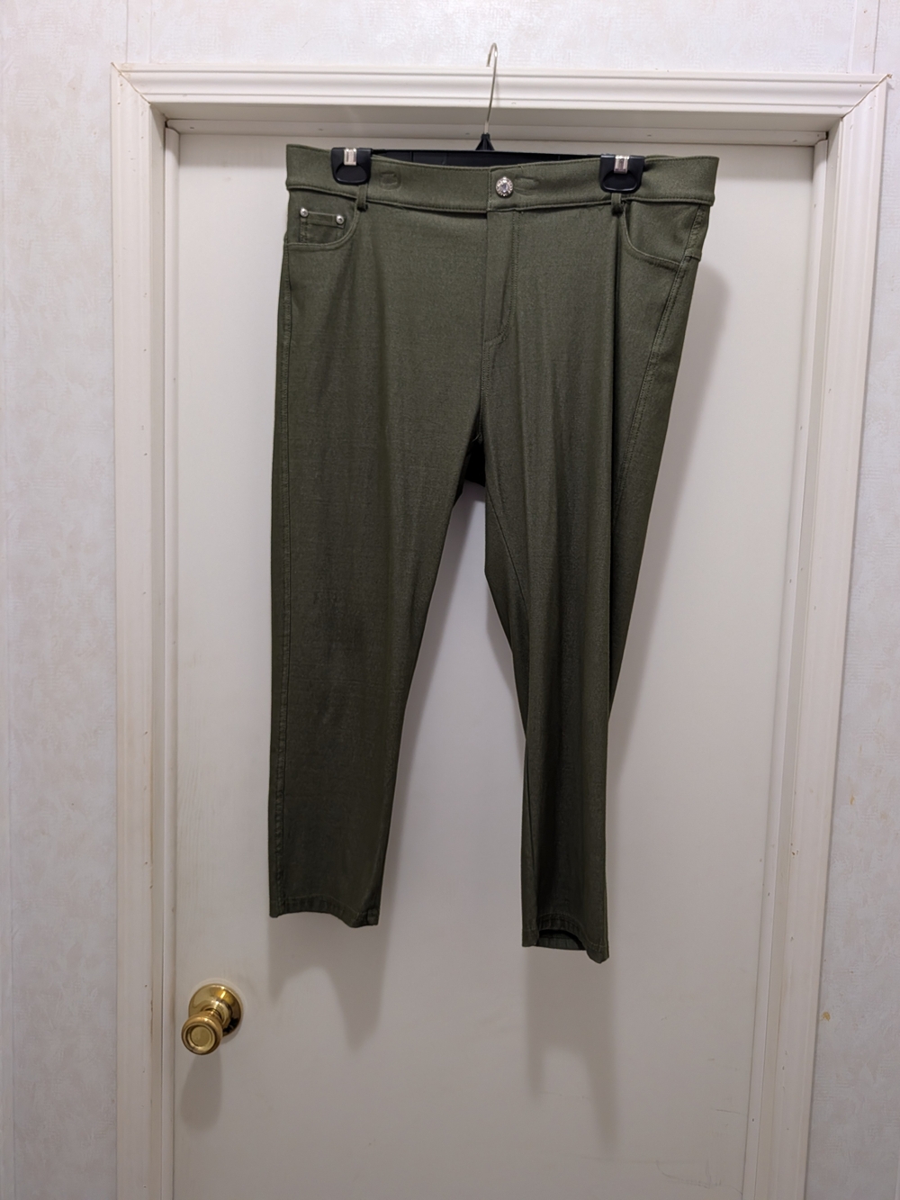 Yelete Olive Green Stretch Leggings